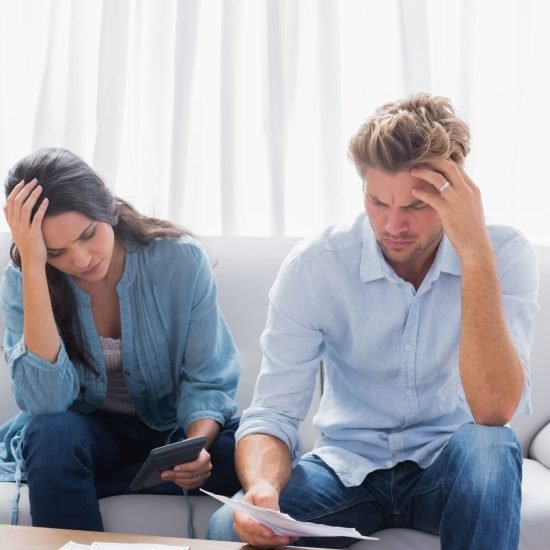 upset-couple-doing-their-accounts